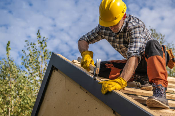 istock Caucasian Professional Roof Contractor 2050602423