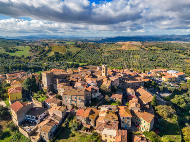 istock Montemerano, Tuscan medieval town 2050719051