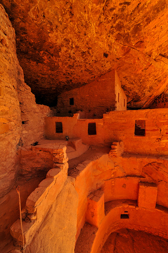 Inside the Cliff Palace ruins, the largest Ancestral Puebloans cliff dwelling in North America, Mesa Verde National Park, Colorado, USA.