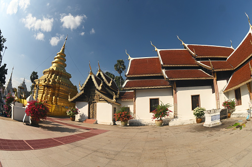 Si Chom Thong large golden Pagoda is located in Wat Phra That Si Chom Thong Worawihan. This is an important temple of the city and is revered by Thai Buddhists. Located at Chiang Mai Province in Thailand.