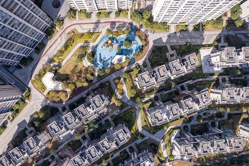 Aerial photographs of high-rise residential buildings and villas in the city
