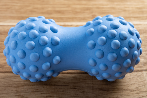 angle view peanut-shaped massage balls