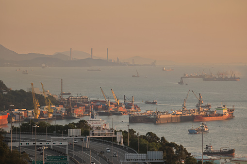 6 Nov 2021 the sunset time of United Dockyards, hk