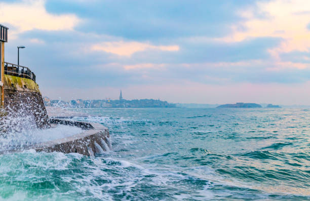 istock 2019 02 21, Brittany, France: View of Saint-Malo during high tide 2053152818