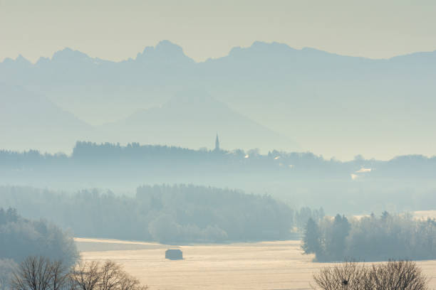 Vista da Bruck su Campi e Alpi con Hohenthann sullo sfondo