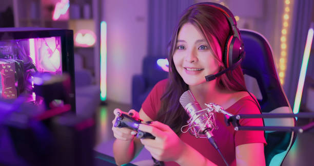istock cybersport gamer live streaming 2054741542