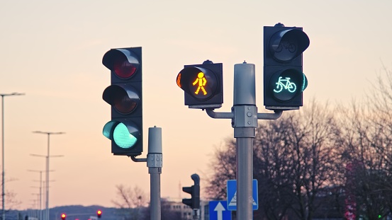 Bike Lane and Pedestrian Crossing Pulsing Caution Traffic Light