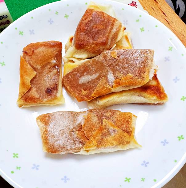 istock Deep fried glutinous rice cake wrapped by cake crust 2055667711