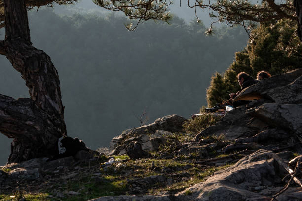 A couple picnicking in Mount Ida