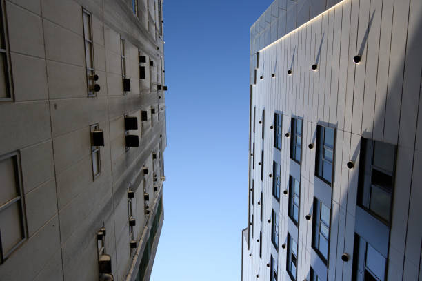istock [Nagoya] Blue sky peeking out from between buildings 2056901401