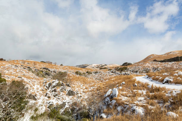 Kitakyushu Quasi-National Park Hiraodai in winter, where snowy scenery spreads out on the karst plateau