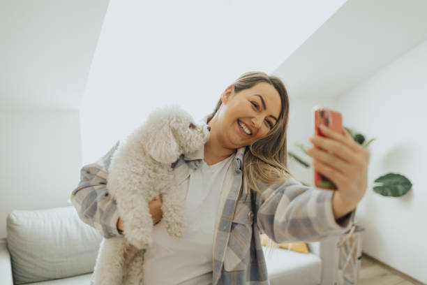 istock Taking selfie with best friend 2057810455
