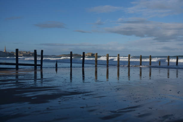 istock Wave on the Sillon beach in Saint-Malo 2057856678