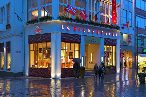 Düsseldorf, November 16, 2022- Traditional store for fine cutlery, hunting and sports knives and high-quality scissors Felix Boergermann in Bergerstraße in Düsseldorf's old town.