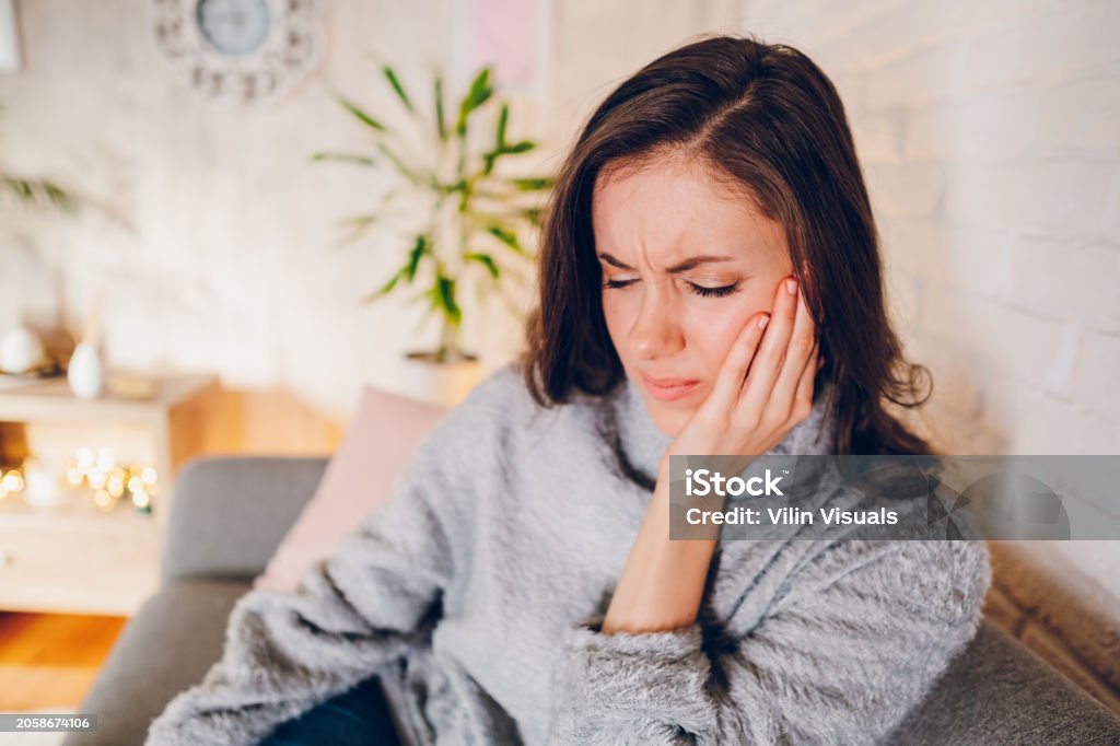 Toothache Problems Problems With Toothache Stock Photo - Download Image Now - Cheek ...