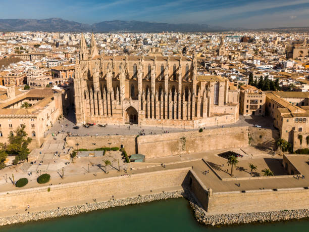 istock Cathedral de Mallorca aerial view from drone 2059123390