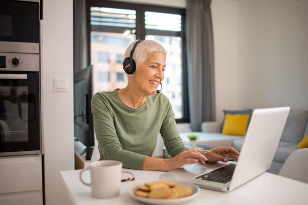 istock Entrepreneur is running her online business 2059318214