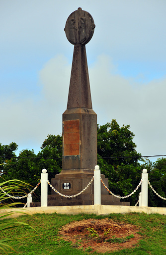 Mahébourg, Grand Port District, Mauritius: obelisk - slavery was abolished in 1835, under British rule, slaves were brought in mainly to work on the sugarcane plantations during the French administration of the island. Mauritian Creoles trace their origins to the plantation owners and slaves.