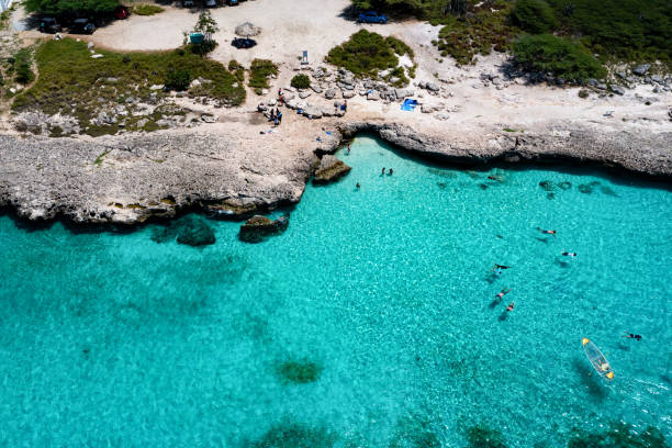 istock Tres Trapi Steps Beach/Boca Catalina Beach, Aruba 2060665401