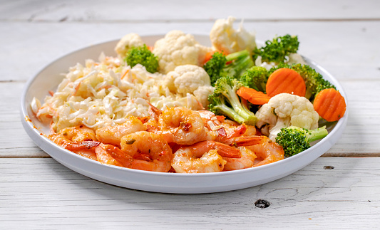 Shrimp with steamed vegetables