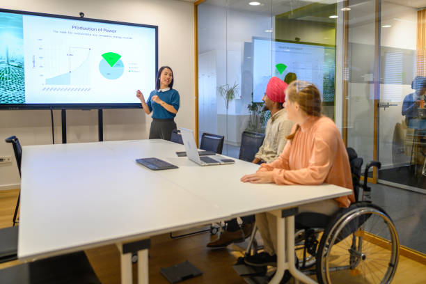 istock Businesswoman giving presentation with graph 2060934940