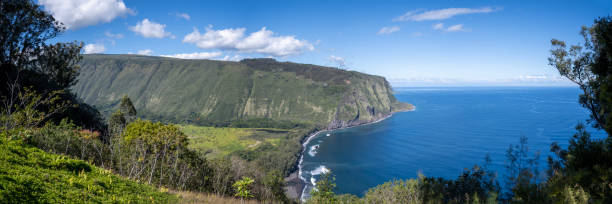 istock Panoramic view of Waipio Valley in Big Island 2060995784
