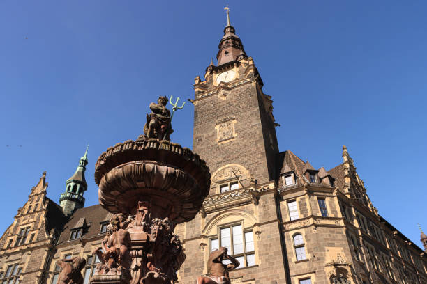 Old Town Hall and Anniversary Fountain