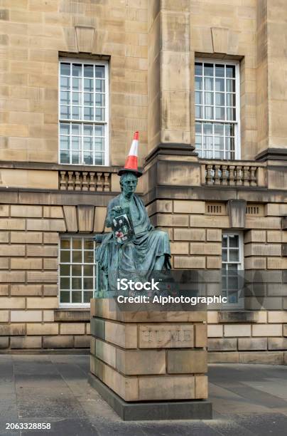 Edinburghs David Hume Statue On The Royal Mile Stock Photo - Download Image Now - 2023, Ancient, August