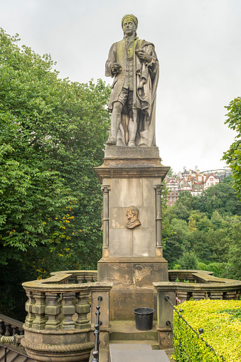 Edinburgh , Scotland, Uk, Europe, August 2023. Allan Ramsey Statue erected 1850, sculpted by Sir John Robert Steell RSA (Aberdeen 18 September 1804 – 15 September 1891).