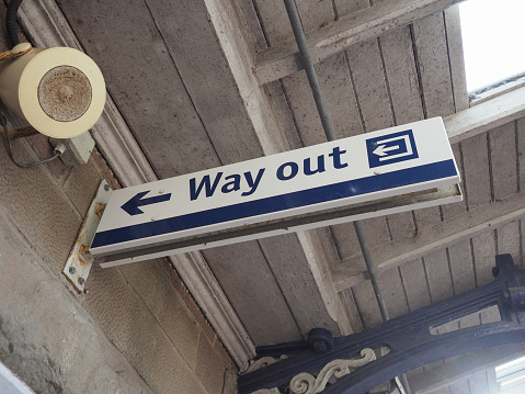 station way out exit sign