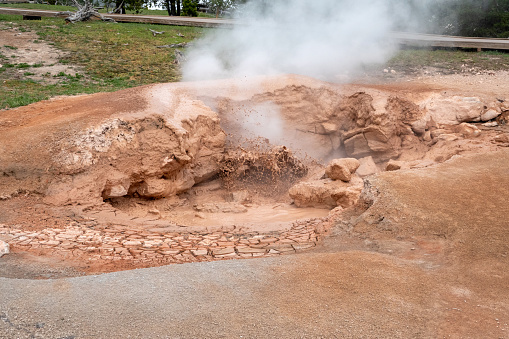 one of more than 10,000 thermal features in Yellowstone. Research on heat-resistant microbes in the park’s thermal areas has led to medical, forensic, and commercial uses.