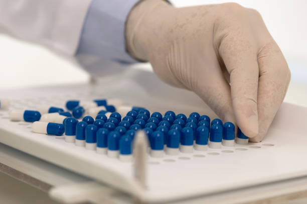 istock Pharmaceutical manufacturing, medicine 2066520083