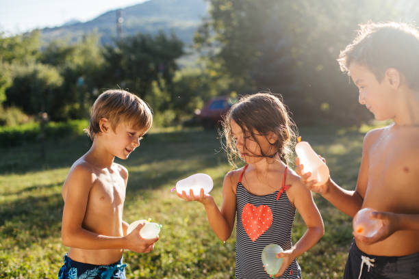 istock Childre's summer fun outdoor activities 2066561002