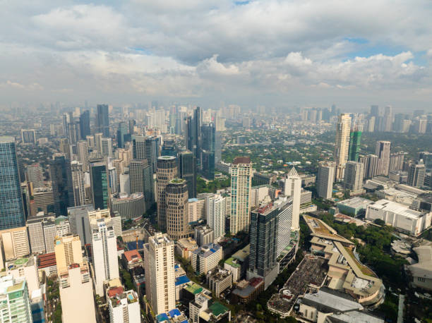 makati city em metro manila, filipinas. - manila apartment poverty slum - fotografias e filmes do acervo