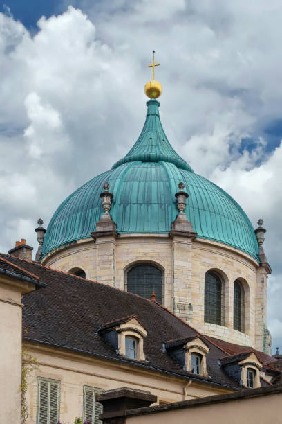 church of st. anne, dijon, france - côte d'or zdjęcia i obrazy z banku zdjęć