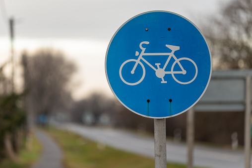 Bicycle lane traffic sign