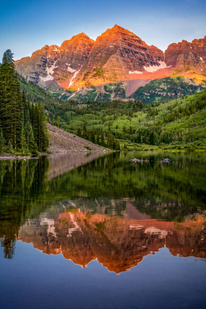 istock Maroon Bells Summer Reflection in Colorado 2070293227