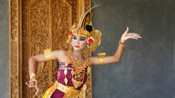 istock balinese girl dancing gesture 2070873978