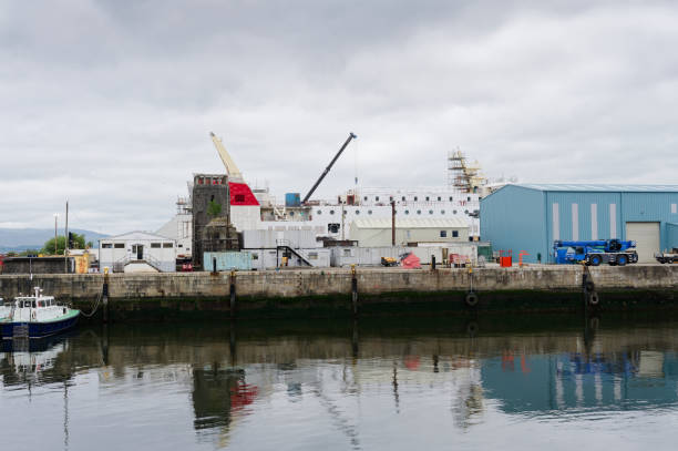 istock Ship Building and Crane in Greenock at waterside dock 2070991019