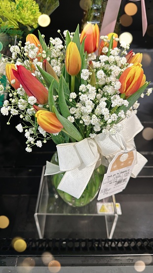 pretty tulip bouquets