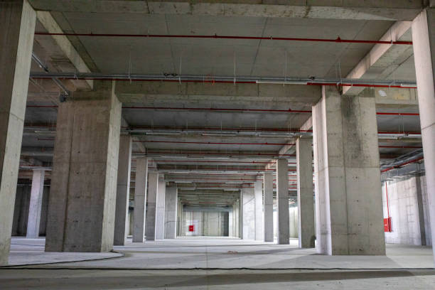 Concrete buildings, Concrete walls, A view of the building under construction, construction , Concrete columns, Buildings under construction with large concrete walls
