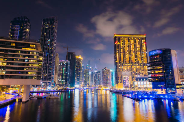istock Long Exposure of Night Time at Dubai Marina 2073138300
