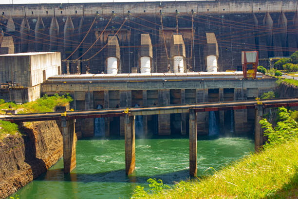 istock Itaipu hydroelectric power station 2074047004