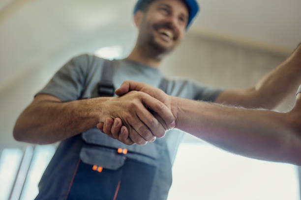 istock Successful deal at construction site! 2075092669