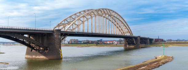 istock Waal bridge in Nijmegen, Netherlands 2075191204