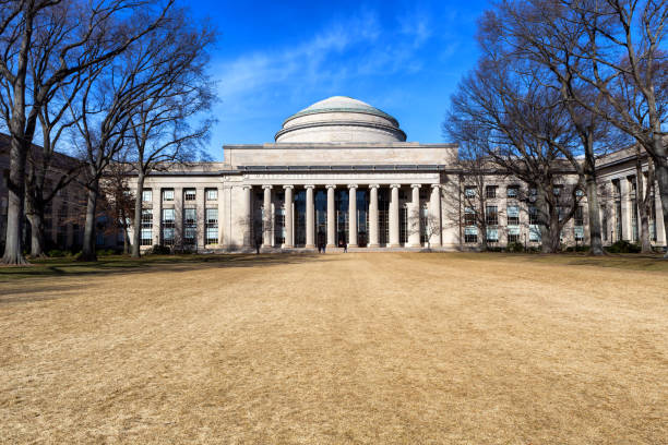 gran cúpula y killian court - edificio 10 - instituto tecnológico de massachusetts - mit - cambridge massachusetts - massachusetts institute of technology university massachusetts dome fotografías e imágenes de stock