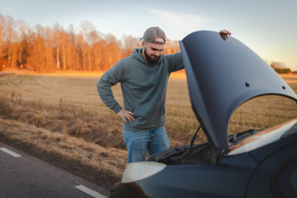istock Worried young man stranded on the road 2075664178