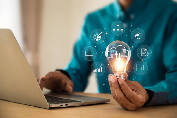 istock Startup business idea Targeted for business growth and network connectivity. Conceptualization digital marketing Secure data storage in the cloud 2075750885