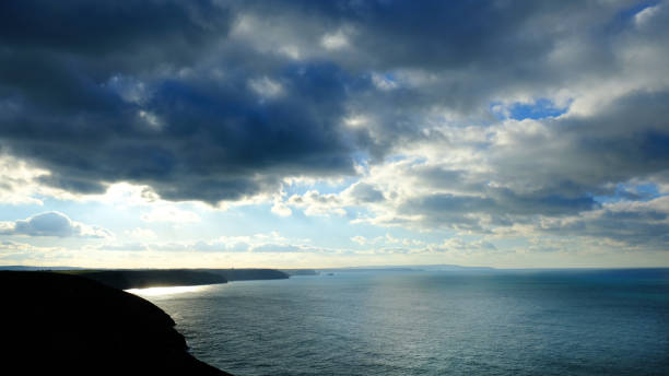cornish cliffs - cornwall england st ives horizon over water coastal feature 뉴스 사진 이미지