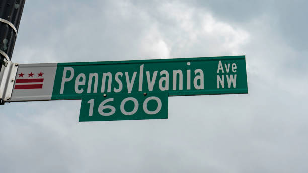 istock 1600 Pennsylvania Avenue 2076344637
